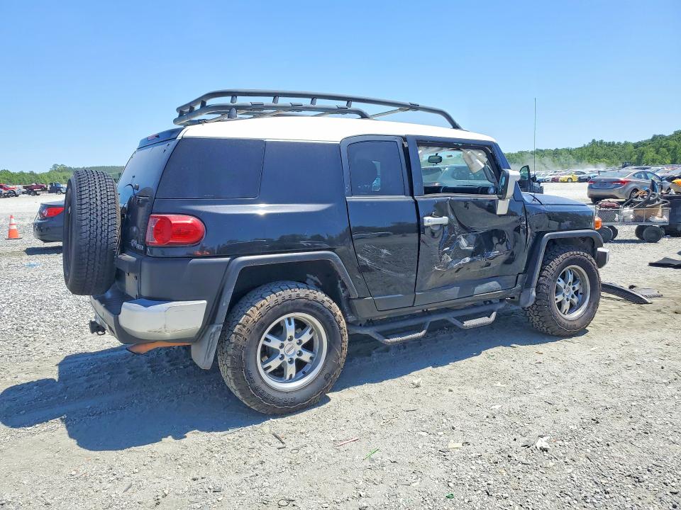 2007 Toyota Fj cruiser VIN JTEBU11F570017355 COPART salvage auction — SIDE, SC - CERT OF TITLE-SALVAGE, sold $5,000 on 2026-07-13 (photo 3)