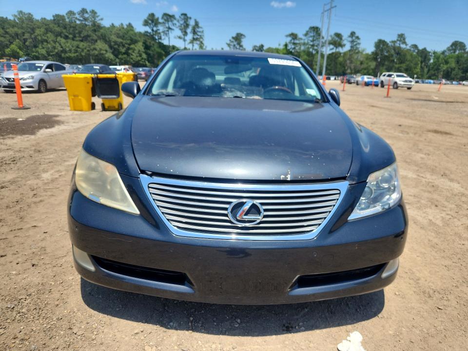 2007 Lexus Ls 460 VIN JTHBL46F175051053 COPART salvage auction — MINOR DENT/SCRATCHES, Ms - Certificate Of Title, sold $675 on 2026-07-02 (photo 5)