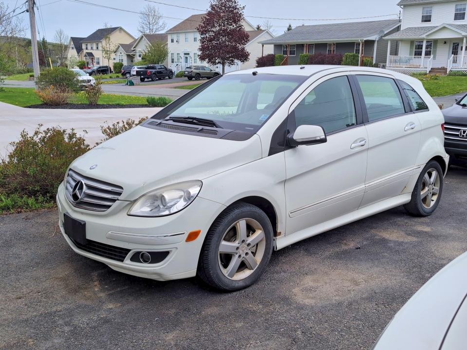 2008 Mercedes-benz B-class VIN WDDFH33XX8J322475 COPART salvage auction — NORMAL WEAR, Ns - Cert Of Registration (P), sold $400 on 2026-07-15 (photo 2)