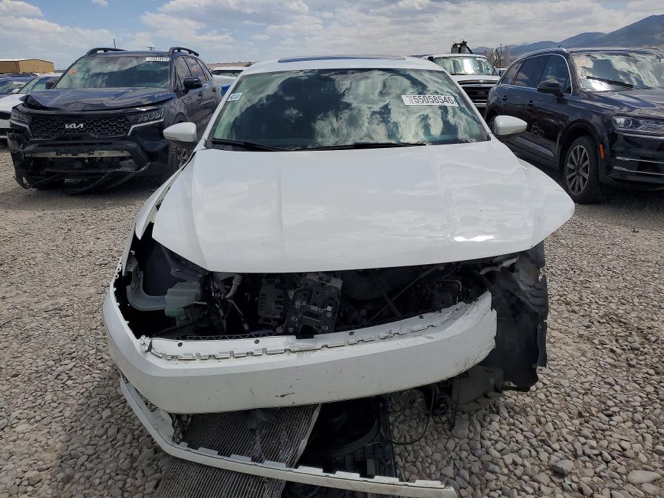 2019 Volkswagen Passat VIN 1VWLA7A38KC004968 COPART salvage auction — FRONT END, Ut - Certificate Of Title, sold $150 on 2026-08-07 (photo 5)