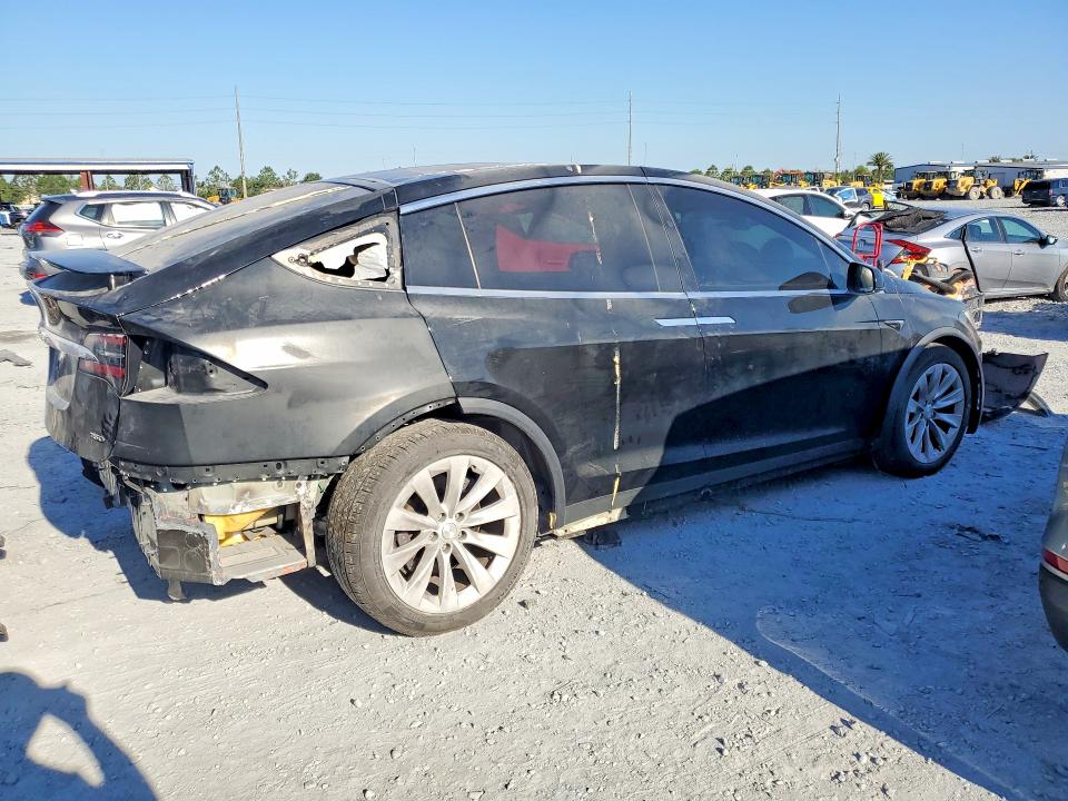 2016 Tesla Model x VIN 5YJXCDE21GF026707 COPART salvage auction — REAR END, Fl - Cert Of Title Slvg Rebuildable, sold $4,800 on 2026-07-10 (photo 3)