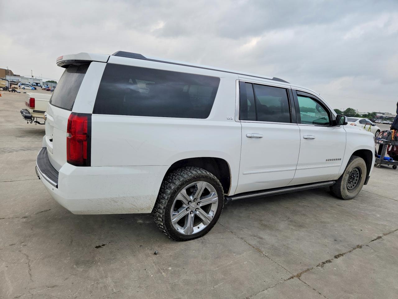 2015 Chevrolet Suburban VIN 1GNSKKKC0FR243809 COPART salvage auction — Hail, TX - CERTIFICATE OF TITLE, sold $3,450 on 2026-07-02 (photo 3)