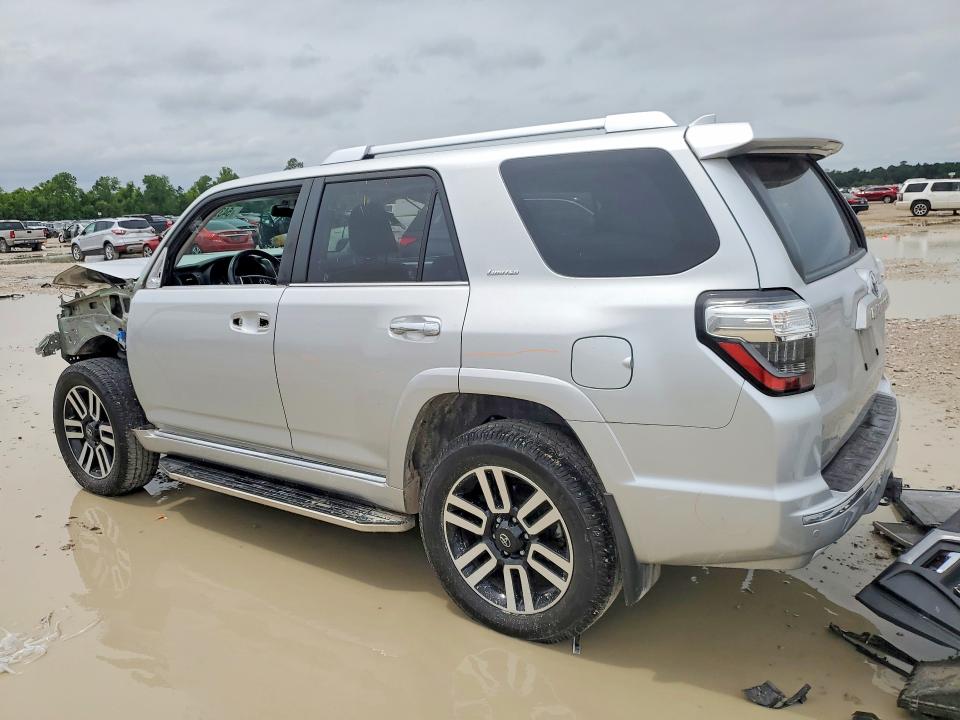2021 Toyota 4runner VIN JTEKU5JR4M5970106 COPART salvage auction — FRONT END, Tx - Salvage Vehicle Title, sold $3,500 on 2026-07-24 (photo 2)