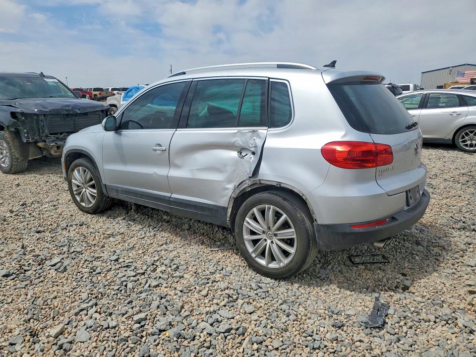 2016 Volkswagen VIN WVGAV7AX2GW606364 COPART salvage auction — SIDE, Tx - Salvage Vehicle Title, sold $1,800 on 2026-07-14 (photo 2)