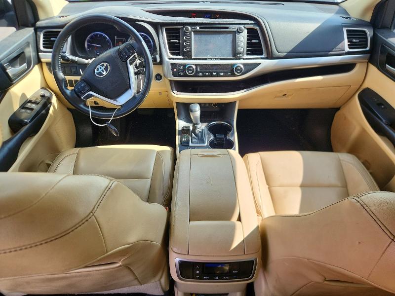 2018 Toyota Highlander VIN 5TDKZRFH6JS288010 COPART salvage auction — SIDE, Tx - Salvage Vehicle Title, sold $8,600 on 2026-07-27 (photo 8)