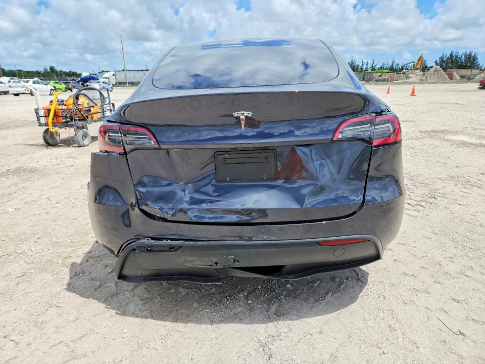 2024 Tesla Model y VIN 7SAYGDEDXRF190652 COPART salvage auction — FRONT END, Fl - Certificate Of Destruction, sold $2,850 on 2026-07-30 (photo 6)