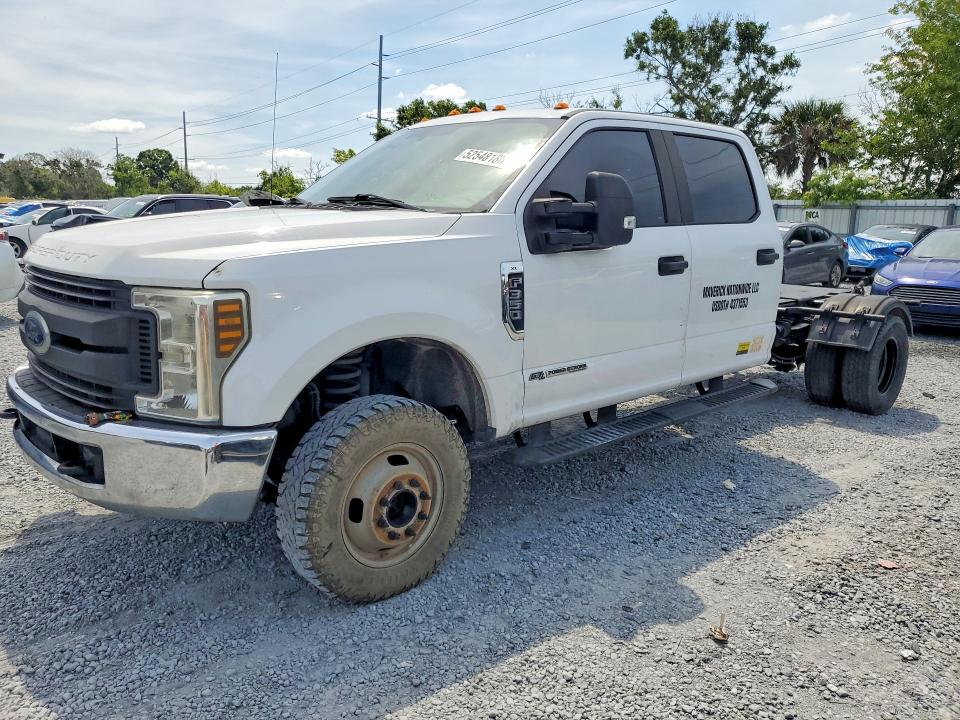2019 Ford F350 VIN 1FD8W3HT0KEC51605 COPART salvage auction — MINOR DENT/SCRATCHES, Fl - Certificate Of Title, sold $12,500 on 2026-07-08 (photo 1)
