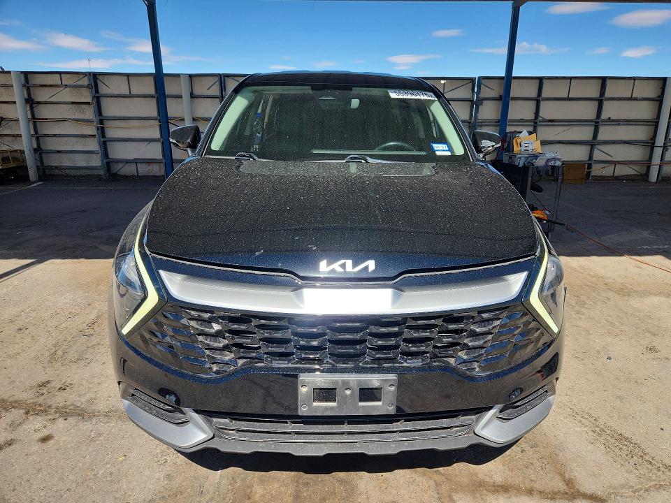 2023 Kia VIN 5XYK33AF8PG069172 COPART salvage auction — SIDE, Tx - Salvage Vehicle Title, sold $4,250 on 2026-07-31 (photo 5)