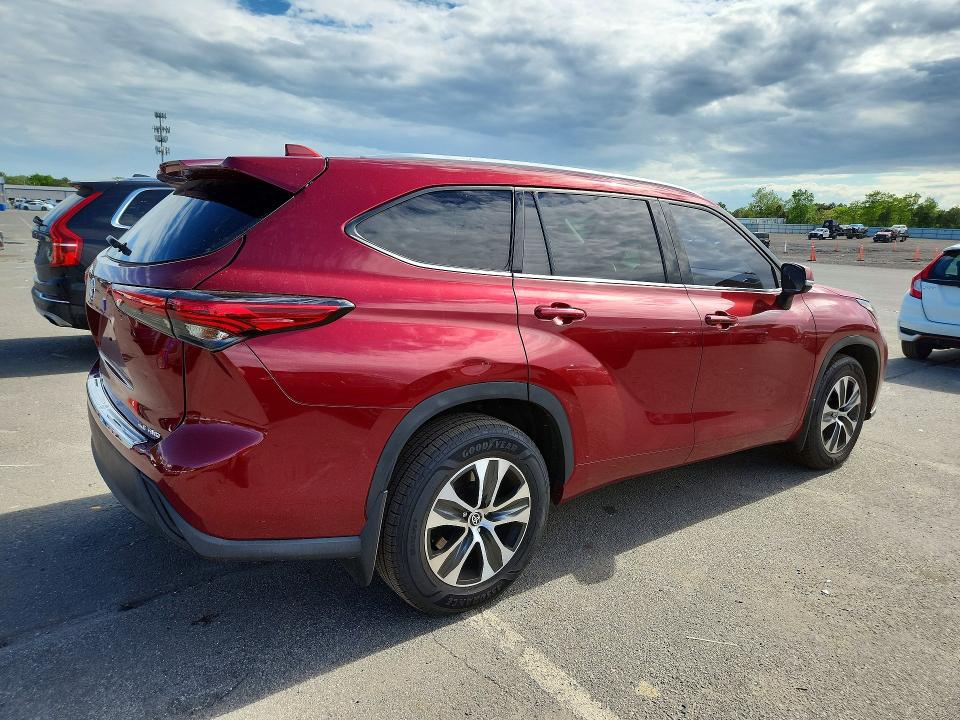 2022 Toyota Highlander VIN 5TDGZRBH9NS181258 COPART salvage auction — MINOR DENT/SCRATCHES, Ny - Mv-907A Salvage Certificate, sold $16,900 on 2026-07-13 (photo 3)