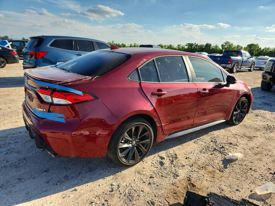 2024 Toyota Corolla VIN JTDBCMFE0RJ020198 COPART salvage auction — REAR END, Fl - Cert Of Title-Slvg Rebld Flood, sold $4,250 on 2026-07-02 (photo 3)