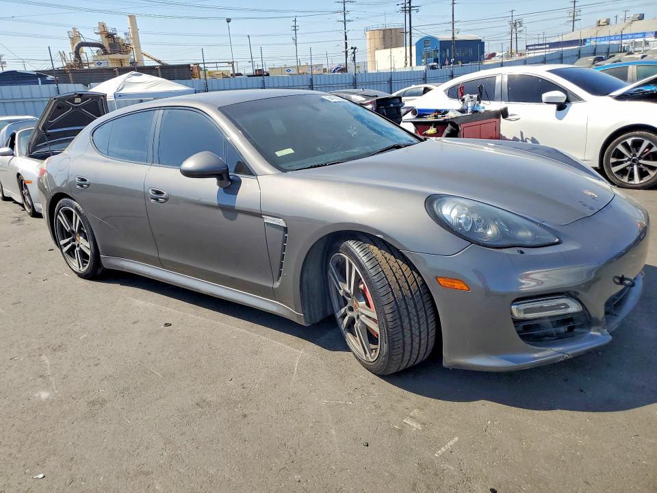 2013 Porsche Panamera VIN WP0AF2A75DL076568 COPART salvage auction — MINOR DENT/SCRATCHES, Ca - Dis/Dlr/Exp Only Clean Title, sold $9,200 on 2026-07-27 (photo 4)