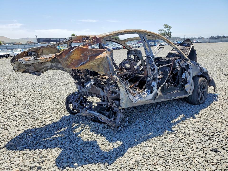 2026 Tesla Model y VIN 7SAYGDEE5TF341283 COPART salvage auction — BURN, Ca - Non-Repairable Vehicle Cert, sold $10 on 2026-07-16 (photo 3)