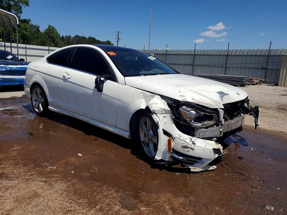 2014 Mercedes-benz VIN WDDGJ4HB4EG193637 COPART salvage auction — FRONT END, Sc - Cert Of Title-Salvage, sold $375 on 2026-07-06 (photo 4)