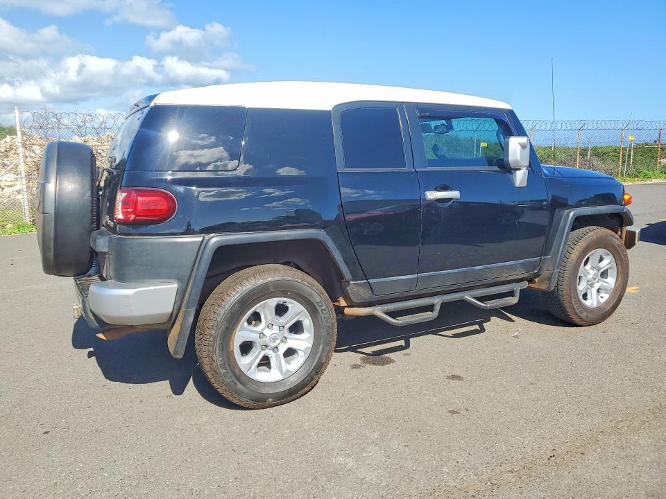 2011 Toyota Fj cruiser VIN JTEBU4BF8BK109539 COPART salvage auction — WATER/FLOOD, Hi - Certificate Of Salvage, sold $1,600 on 2026-07-27 (photo 3)