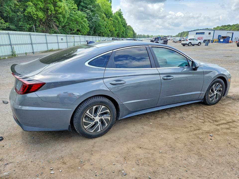 2020 Hyundai Sonata VIN KMHL24JJ9LA009778 COPART salvage auction — VANDALISM, Salvage Title, sold $3,950 on 2026-07-23 (photo 3)