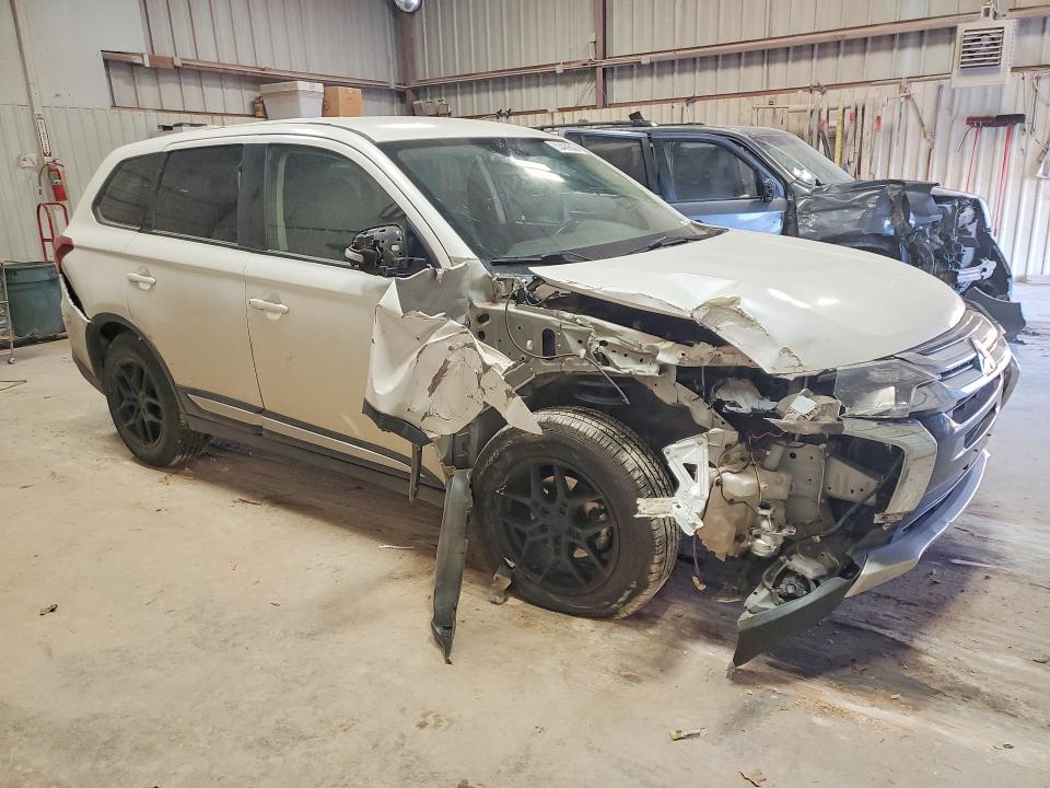 2018 Mitsubishi VIN JA4AD3A30JZ028035 COPART salvage auction — FRONT END, TX - SALVAGE VEHICLE TITLE, sold $1,450 on 2026-07-31 (photo 4)