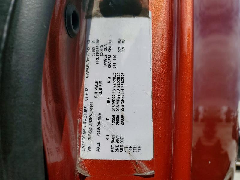 2019 International Lt VIN 3HSDZTZR3KN374341 COPART salvage auction — MINOR DENT/SCRATCHES, Md - Cert Of Salvage > 75% Damage, sold $8,200 on 2026-07-08 (photo 9)