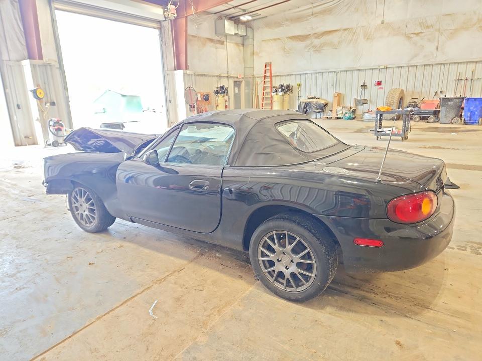 2000 Mazda Mx-5 miata VIN JM1NB3530Y0142235 COPART salvage auction — FRONT END, Wi - Junked Vehicle Bill Of Sale, sold $400 on 2026-07-08 (photo 2)