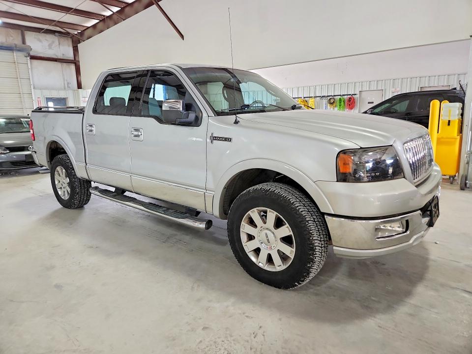 2006 Lincoln Mark lt VIN 5LTPW18586FJ06315 COPART salvage auction — HAIL, Tx - Certificate Of Title, sold $225 on 2026-07-24 (photo 4)