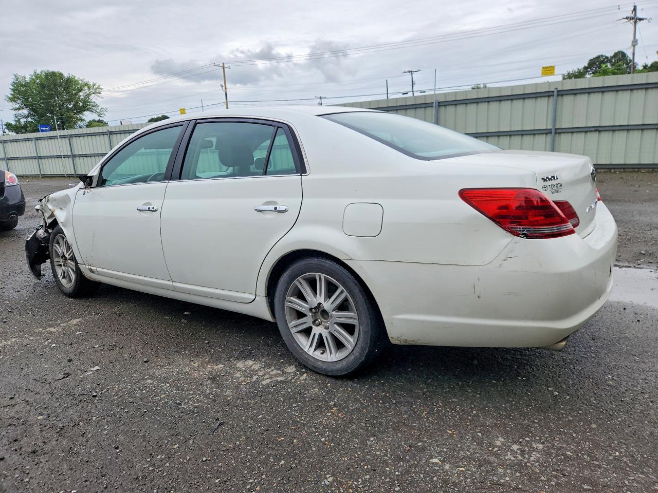 2008 Toyota Avalon VIN 4T1BK36B08U269984 COPART salvage auction — Front End, LA - CERT OF TITLE-SALVAGE (P), sold $900 on 2026-07-09 (photo 2)
