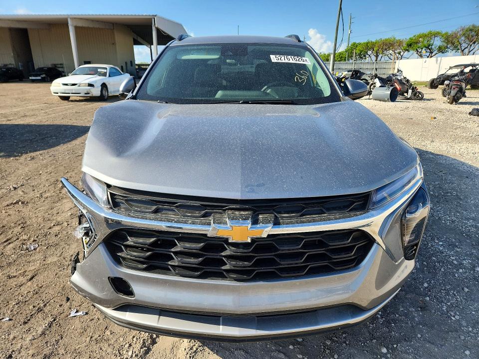 2024 Chevrolet Trax VIN KL77LHE2XRC177758 COPART salvage auction — FRONT END, FL - CERT OF TITLE SLVG REBUILDABLE, sold $2,100 on 2026-07-22 (photo 5)