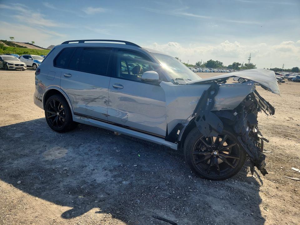 2026 BMW VIN 5UX23EM02T9328509 COPART salvage auction — FRONT END, Fl - Cert Of Title Slvg Rebuildable, sold $15,200 on 2026-07-14 (photo 4)