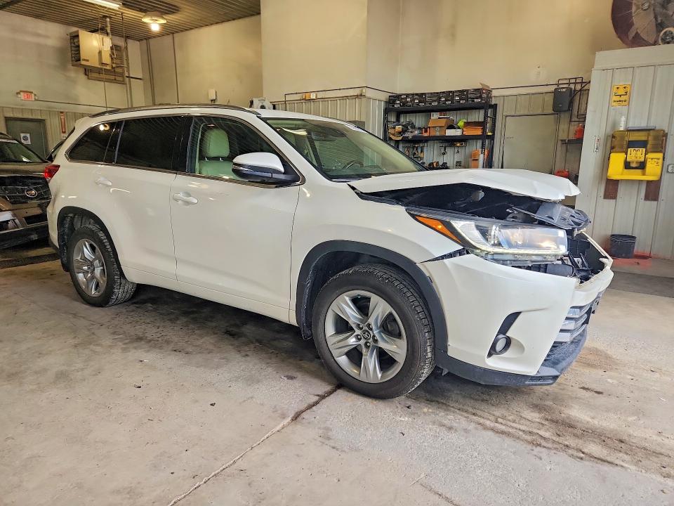 2017 Toyota Highlander VIN 5TDDZRFH0HS398666 COPART salvage auction — FRONT END, Mo - Salvage Certificate Of Title, sold $8,200 on 2026-07-28 (photo 4)