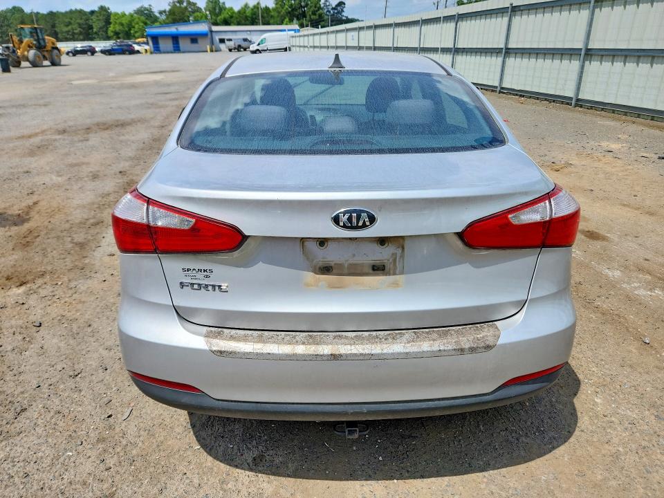 2016 Kia Forte VIN KNAFX4A67G5539564 COPART salvage auction — SIDE, La - Cert Of Title-Salvage, sold $550 on 2026-07-23 (photo 6)