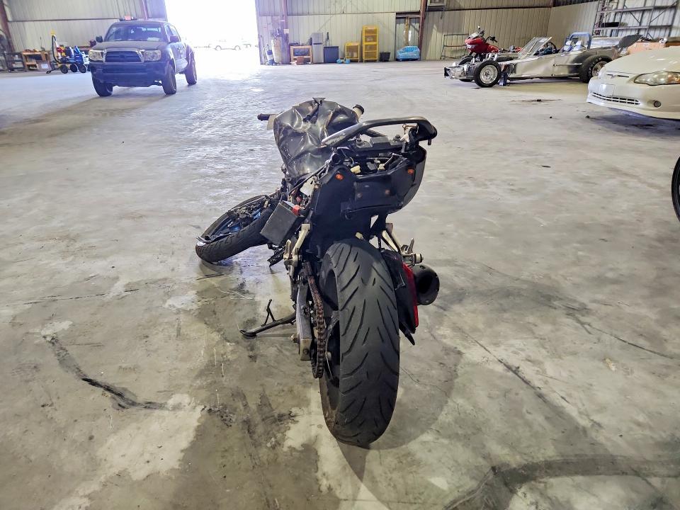 2008 Suzuki Sv650 VIN JS1VP53A182102646 COPART salvage auction — FRONT END, FL - CERT OF TITLE SLVG REBUILDABLE, sold $10 on 2026-07-15 (photo 4)