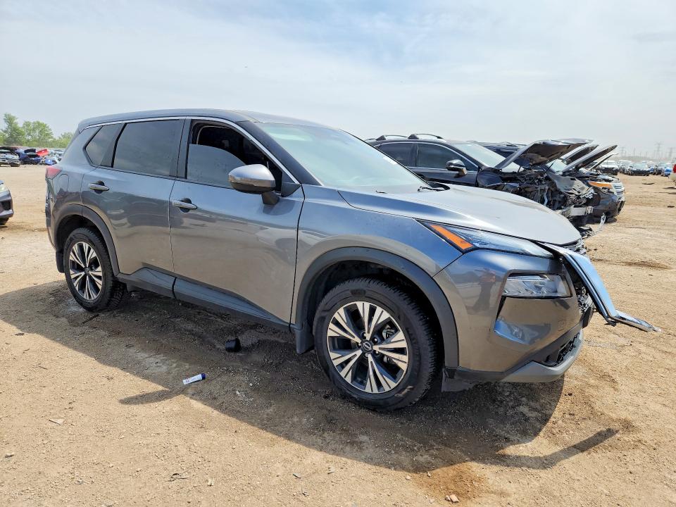 2022 Nissan Rogue VIN 5N1BT3BB5NC679104 COPART salvage auction — FRONT END, IL - SALVAGE CERTIFICATE, sold $5,700 on 2026-07-09 (photo 4)