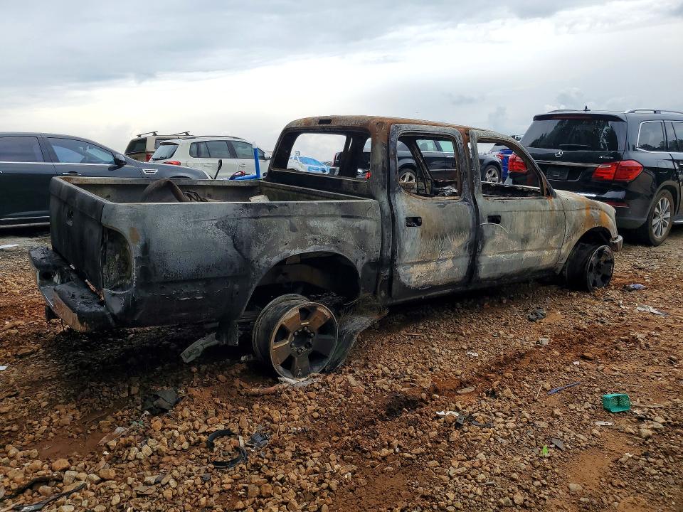 2002 Toyota Tacoma VIN 5TEGN92N02Z098379 COPART salvage auction — BURN, GA - BILL OF SALE - PARTS ONLY, sold $300 on 2026-07-10 (photo 3)