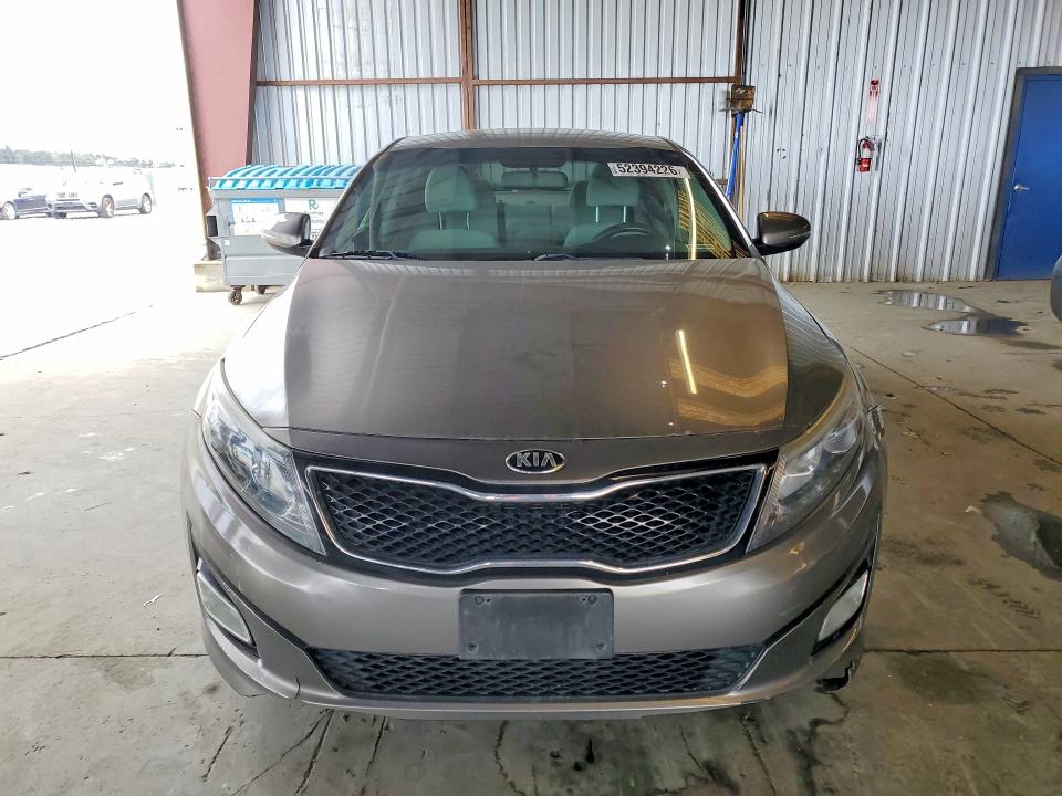 2015 Kia VIN 5XXGM4A79FG357867 COPART salvage auction — MINOR DENT/SCRATCHES, Ca - Dis/Dlr/Exp Only Lien Papers, sold $725 on 2026-07-23 (photo 5)