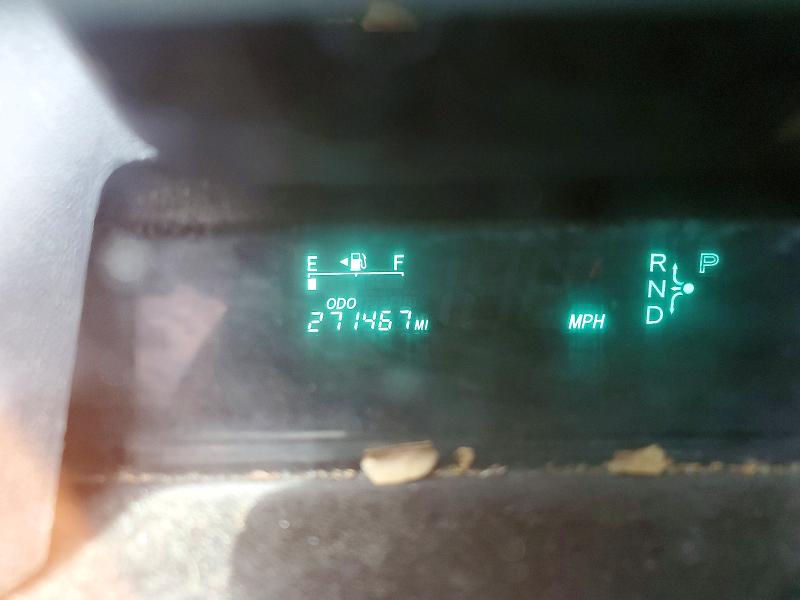 2004 Toyota Prius VIN JTDKB20U240038787 COPART salvage auction — VANDALISM, CA - SALVAGE CERTIFICATE, sold $500 on 2026-07-14 (photo 9)