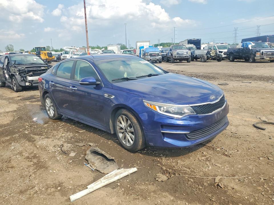 2017 Kia Optima VIN 5XXGT4L39HG127553 COPART salvage auction — SIDE, Mi - Cert Of Title-Salvage Vehicle, sold $675 on 2026-07-28 (photo 4)