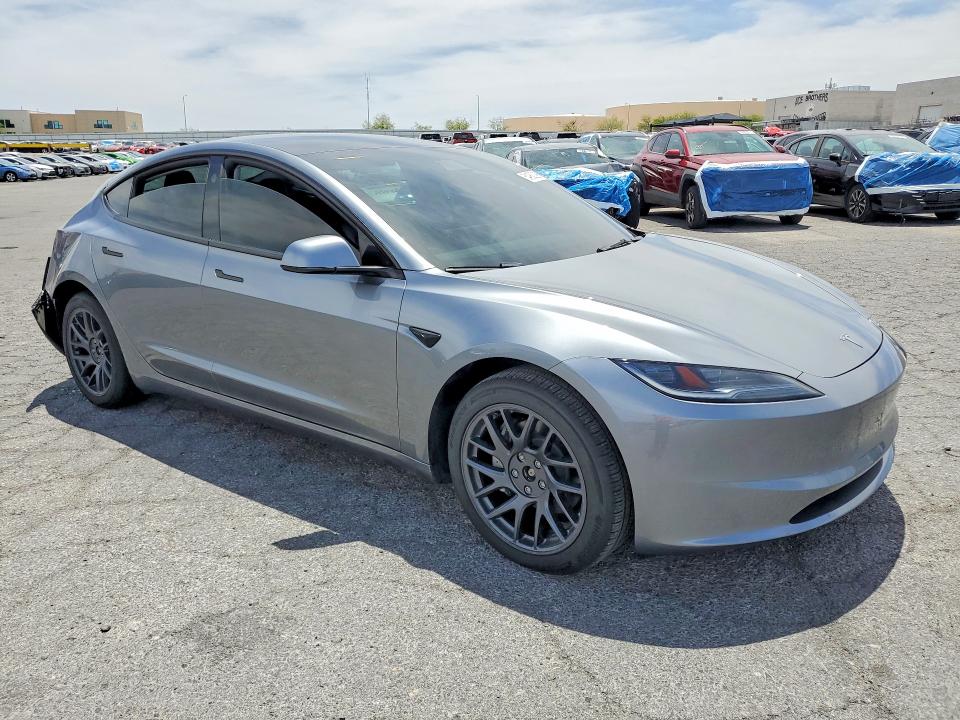 2025 Tesla VIN 5YJ3E1EB1SF937183 COPART salvage auction — REAR END, Nv - Salvage Title, sold $11,800 on 2026-07-27 (photo 4)