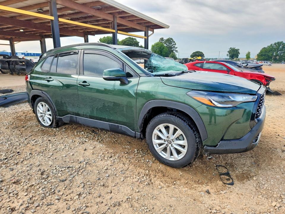 2022 Toyota Corolla cross VIN 7MUCAAAG7NV031042 COPART salvage auction — ROLLOVER, Al - Cert Of Title-Salvage Title, sold $3,250 on 2026-07-08 (photo 4)