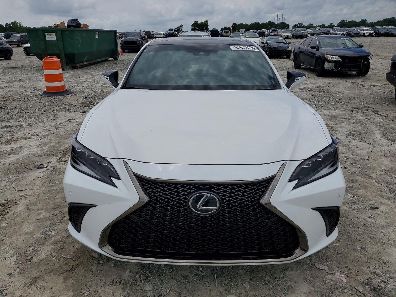 2025 Lexus ES 350 VIN 58ADZ1B17SU213076 COPART salvage auction — Rear End, GA - CERT OF TITLE-SALVAGE, sold $31,000 on 2026-07-01 (photo 5)