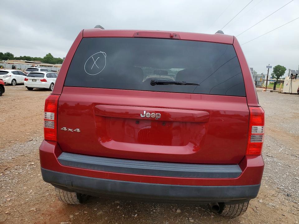 2017 Jeep Liberty (patriot) VIN 1C4NJRBB9HD138775 COPART salvage auction — MECHANICAL, Ok - Certificate Of Title, sold $1,600 on 2026-07-02 (photo 6)