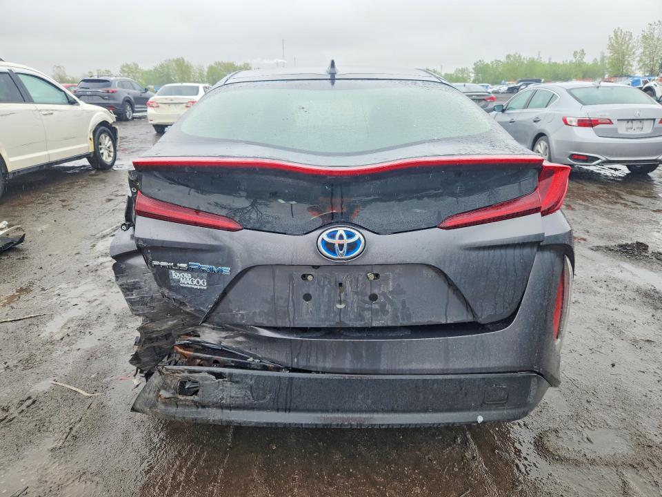 2018 Toyota Prius prime VIN JTDKARFP7J3072201 COPART salvage auction — REAR END, Qc - Gravement Accidente, sold $3,600 on 2026-07-14 (photo 6)