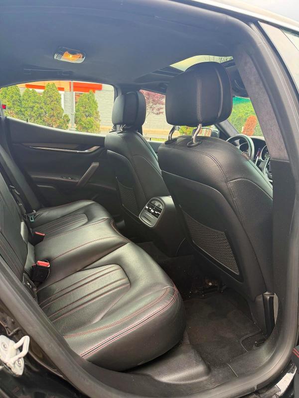 2015 Maserati Ghibli VIN ZAM57RTA0F1132975 COPART salvage auction — MINOR DENT/SCRATCHES, Mt - Certificate Of Title (P), sold $10,000 on 2026-07-10 (photo 8)