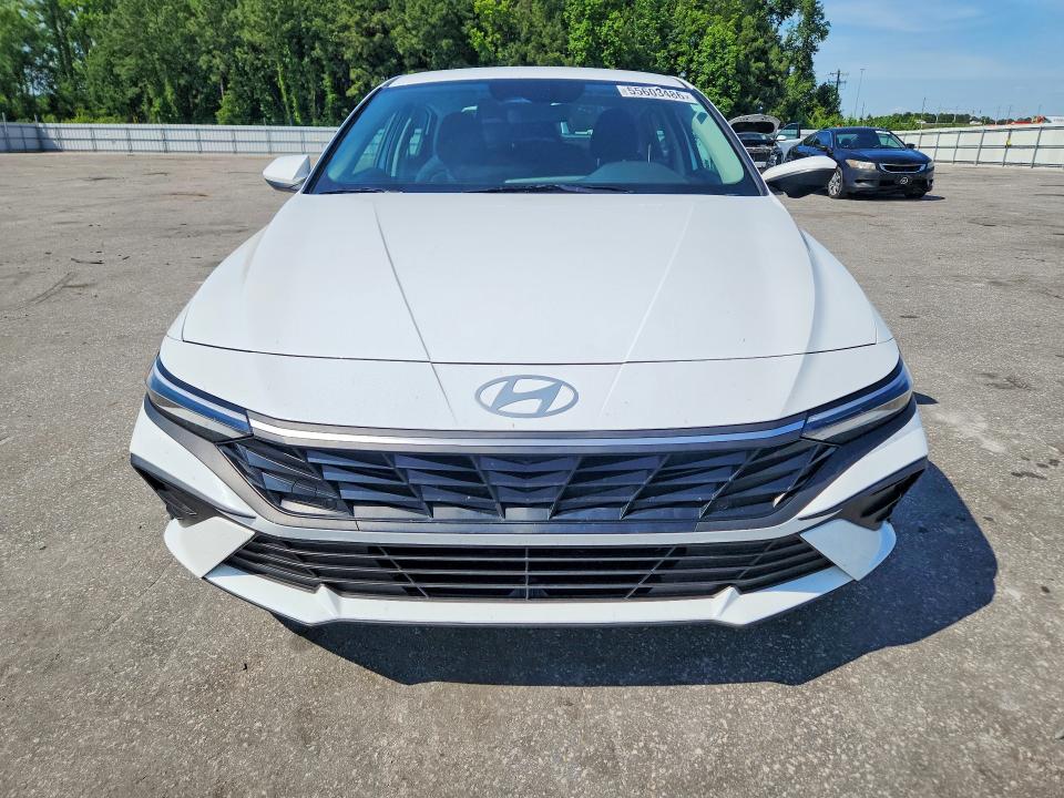 2025 Hyundai VIN KMHLL4DG0SU036104 COPART salvage auction — REAR END, Nc - Salvage Certificate Of Title, sold $5,000 on 2026-07-14 (photo 5)