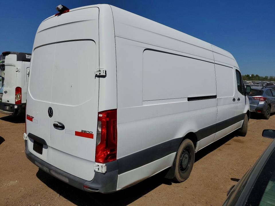 2019 Mercedes-benz Sprinter VIN WD4PF1CD1KP156579 COPART salvage auction — MINOR DENT/SCRATCHES, Il - Dealer Only Clean Title (P), sold $10,500 on 2026-07-09 (photo 3)