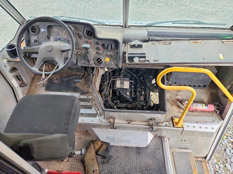 2014 Frht VIN 4UZAC3DV6ECFL0612 COPART salvage auction — NORMAL WEAR, AL - CERTIFICATE OF TITLE, sold $3,950 on 2026-08-27 (photo 8)