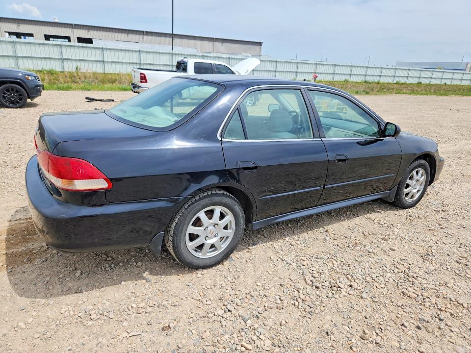 2002 Honda Accord VIN JHMCG567X2C021383 COPART salvage auction — HAIL, Mn - Cert Of Title-Prior Salvage, sold $550 on 2026-07-06 (photo 3)