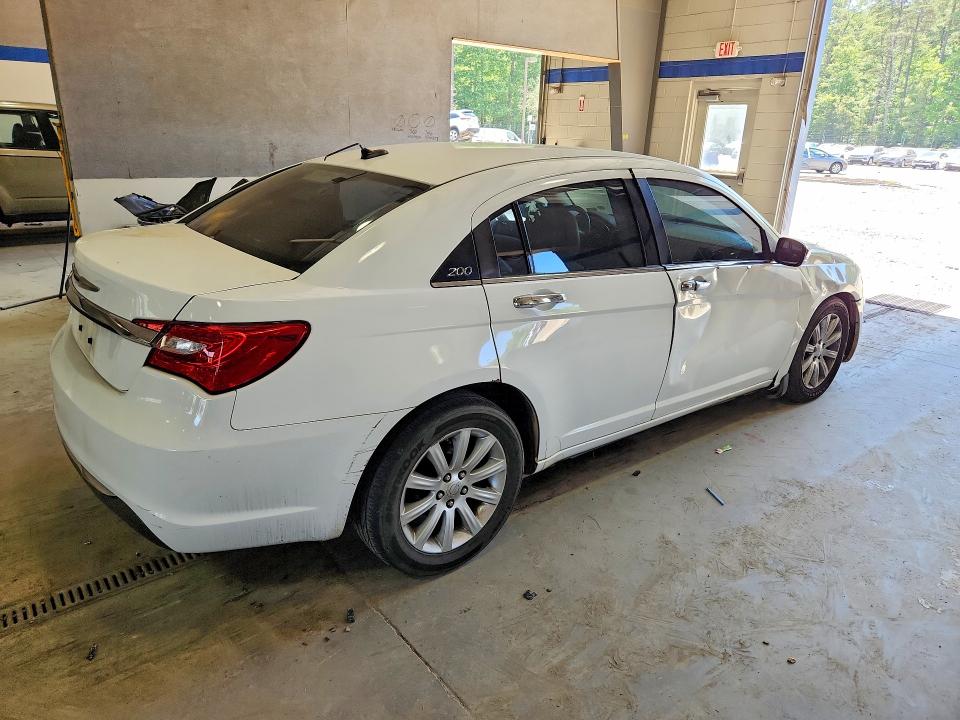2013 Chrysler VIN 1C3CCBCG1DN523937 COPART salvage auction — SIDE, VA - CERT OF TITLE - SALVAGE, sold $350 on 2026-07-02 (photo 3)