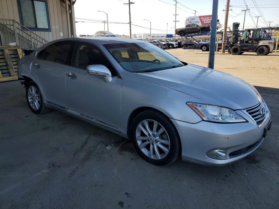 2010 Lexus Es 350 VIN JTHBK1EGXA2358385 COPART salvage auction — REAR END, Ca - Salvage Certificate, sold $1,300 on 2026-07-30 (photo 4)