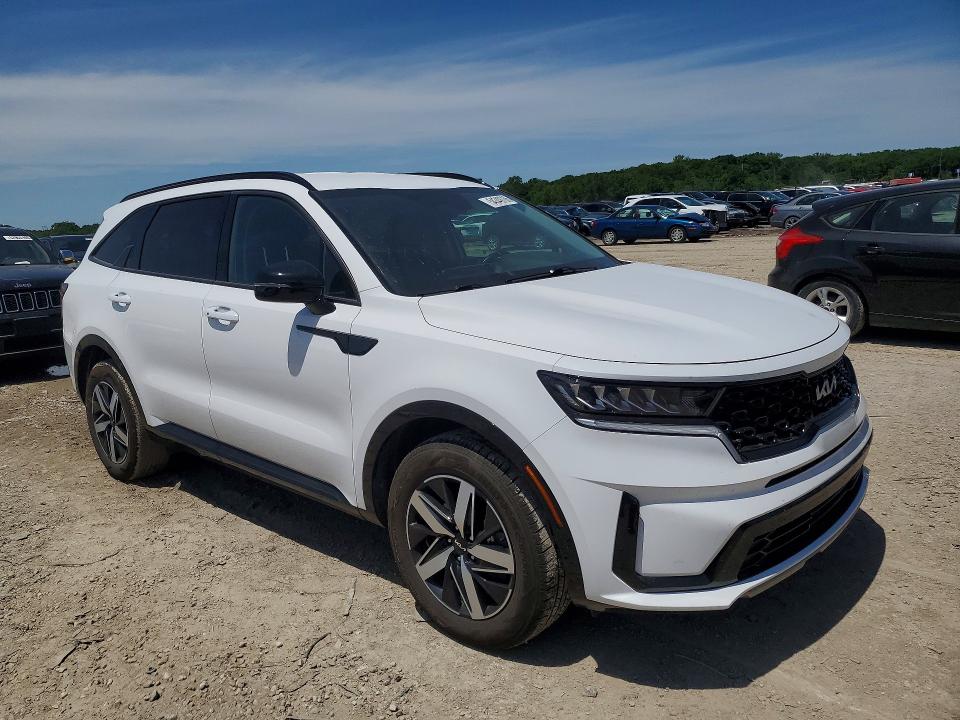 2022 Kia Sorento VIN 5XYRL4LC1NG127661 COPART salvage auction — HAIL, Ks - Cert Of Title-Salvage, sold $8,500 on 2026-07-21 (photo 4)