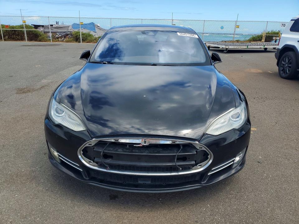 2015 Tesla VIN 5YJSA1E21FF113794 COPART salvage auction — UNDERCARRIAGE, Hi - Certificate Of Salvage, sold $575 on 2026-08-31 (photo 5)