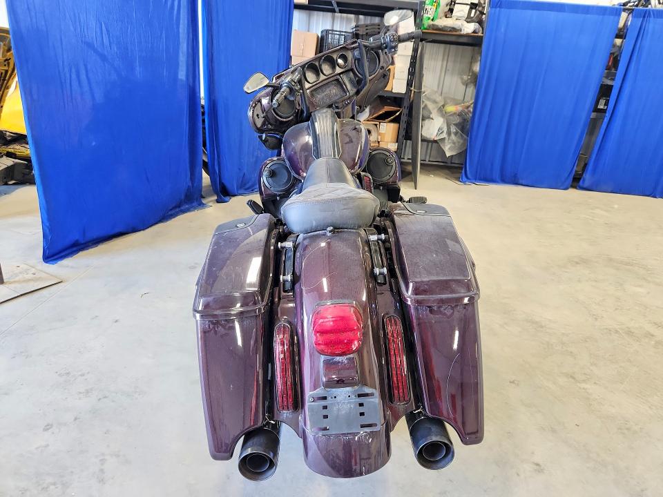 2019 Harley-davidson Flhxse VIN 5HD1PXLA5KB957994 COPART salvage auction — BURN, QC - GRAVEMENT ACCIDENTE, sold $11,100 on 2026-09-08 (photo 4)