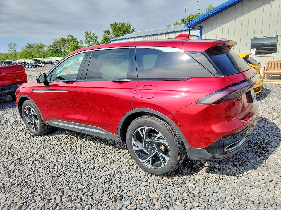 2024 Lincoln Nautilus VIN 5LMPJ8JAXRJ879332 COPART salvage auction — SIDE, Il - Salvage Certificate, sold $18,300 on 2026-07-27 (photo 2)